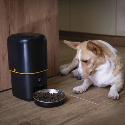 Automatski dozer hrane sa mikrofonom i kamerom 4l/5V/3xD Wi-Fi