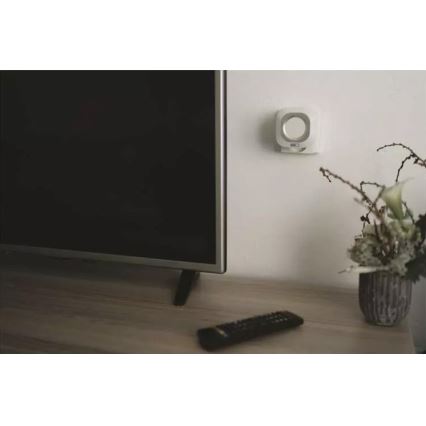 Bežični zvono za utičnicu 230V + 1xCR2032 IP44 belo