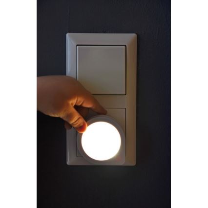 Brennenstuhl - LED orijentaciona svetiljka sa senzorom za utičnicu LED/0,2W/230V