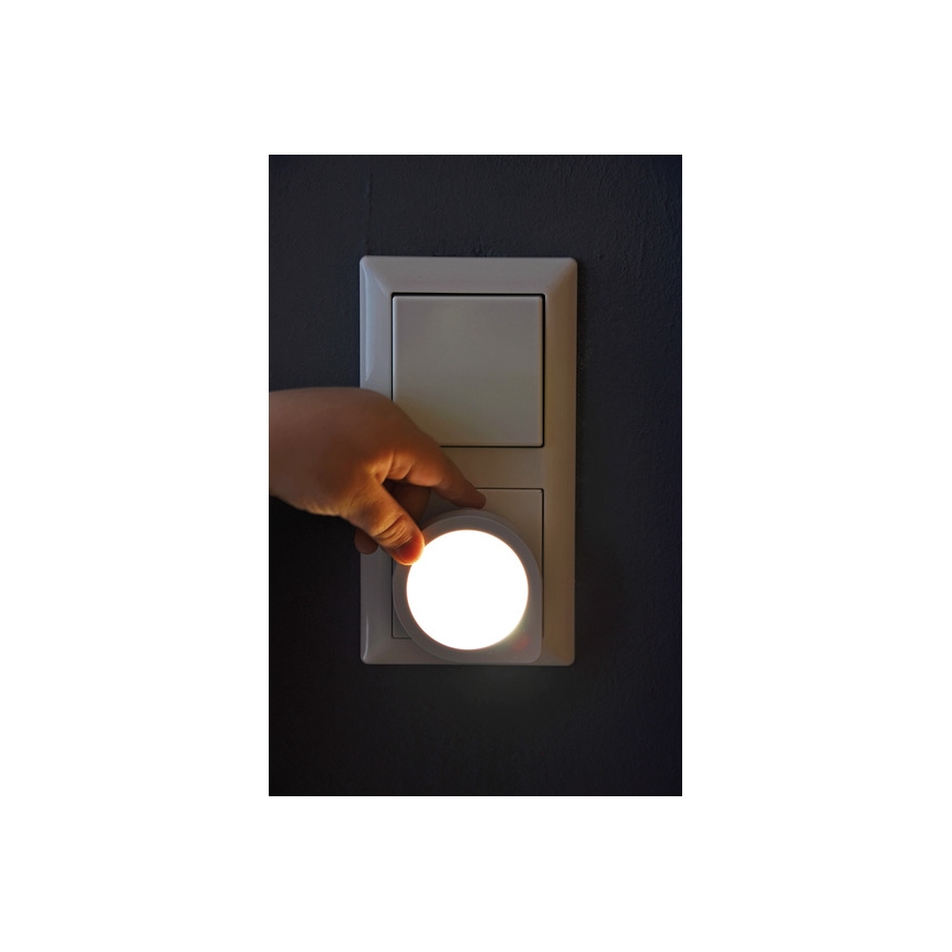 Brennenstuhl - LED orijentaciona svetiljka sa senzorom za utičnicu LED/0,2W/230V