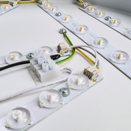 Brilagi - LED prigušiva stropna svetiljka POOL SMART LED/60W/230V 3000-6000K 50 cm + daljinski upravljač bela
