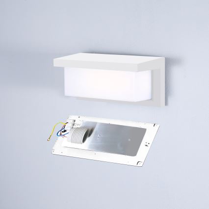 Brilagi - Spoljašnja zidna lampa BRICKY 1xE27/60W/230V bela IP54