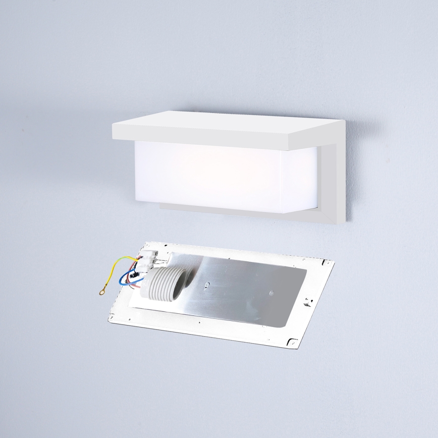 Brilagi - Spoljašnja zidna lampa BRICKY 1xE27/60W/230V bela IP54