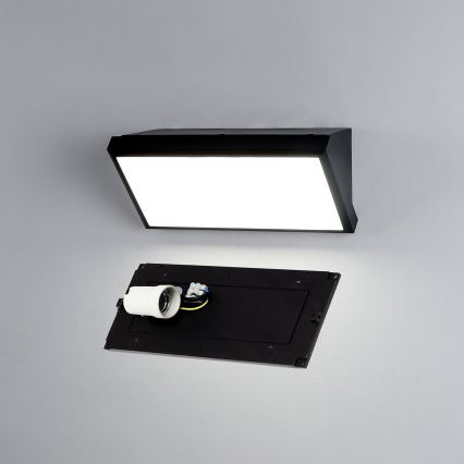 Brilagi - Spoljašnja zidna lampa TRIANGLE 1xE27/60W/230V crno IP65