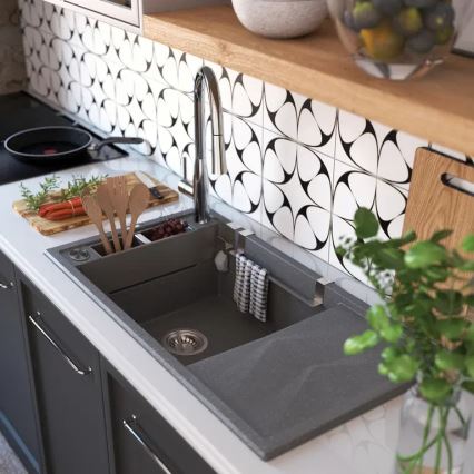 Deante BDH_072M - Kuhinjska slavina za sudoperu sa izvlačnom prskalicom LUKRECJA sjajni hrom