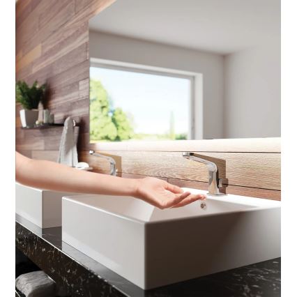 Deante BQH_029R - Beskontaktna Mešalica za lavabo sa regulacijom temperature HIACYNT 4xAA sjajni krom