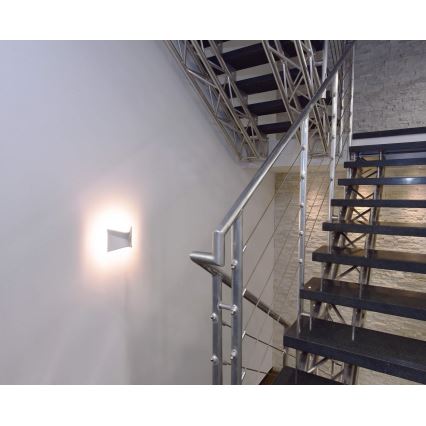 Deko-Light 341222 - LED Prigušiva zidna lampa FLY LED/4W/230V 3000K bela