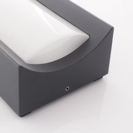 Eglo 34008 - LED spoljašnje zidno svetlo sa senzorom CASILDA LED/6W/230V IP44