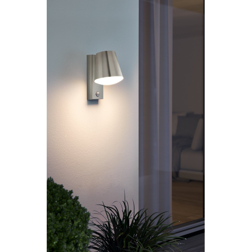 Eglo - Spoljašnja zidna lampa sa senzorom 1xE27/10W/230V IP44
