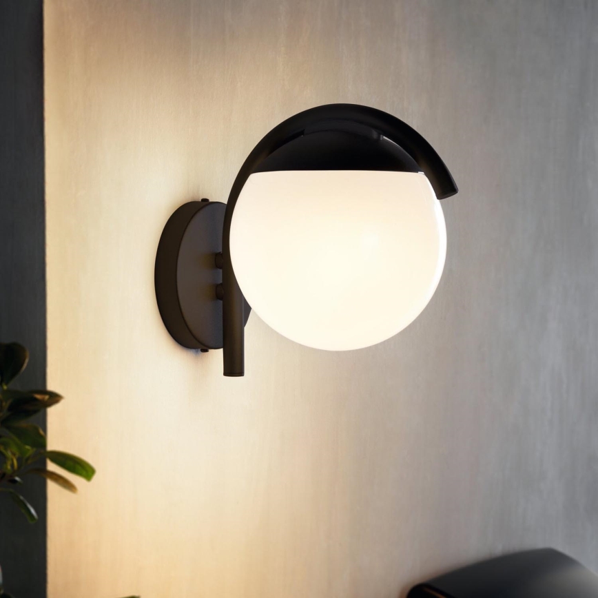 Eglo - Spoljašnja zidna lampa 1xE27/28W/230V IP44