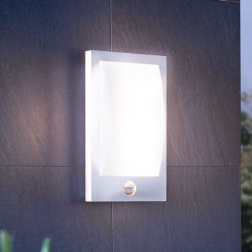 Eglo - Spoljašnja zidna lampa sa senzorom 1xE27/12W/230V IP44 mat krom