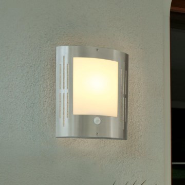 EGLO - Spoljašnja zidna lampa sa senzorom 1xE27/15W/230V IP44
