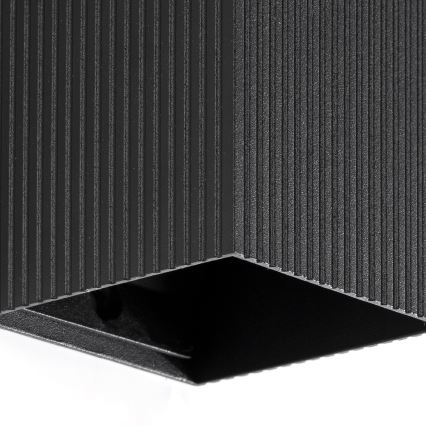 FARO 40535 - Zidno svetlo SOLE 1xGU10/8W/230V, crno, rebrasto, uglasto