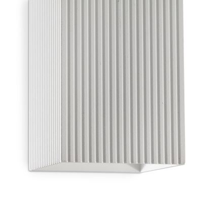 FARO 40565 - Zidna lampa SOLE 2xGU10/8W/230V bela izbrazdana uglast