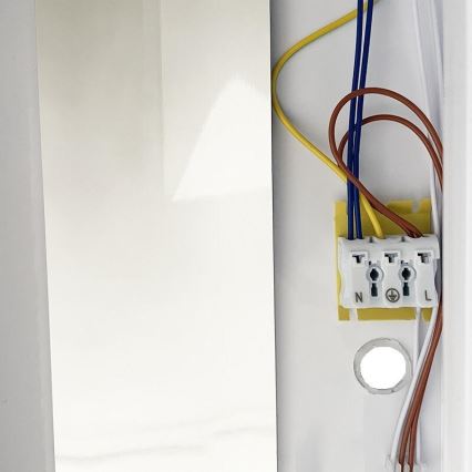 Fluorescentna lampa T8 2xG13/18W/230V 120 cm bela