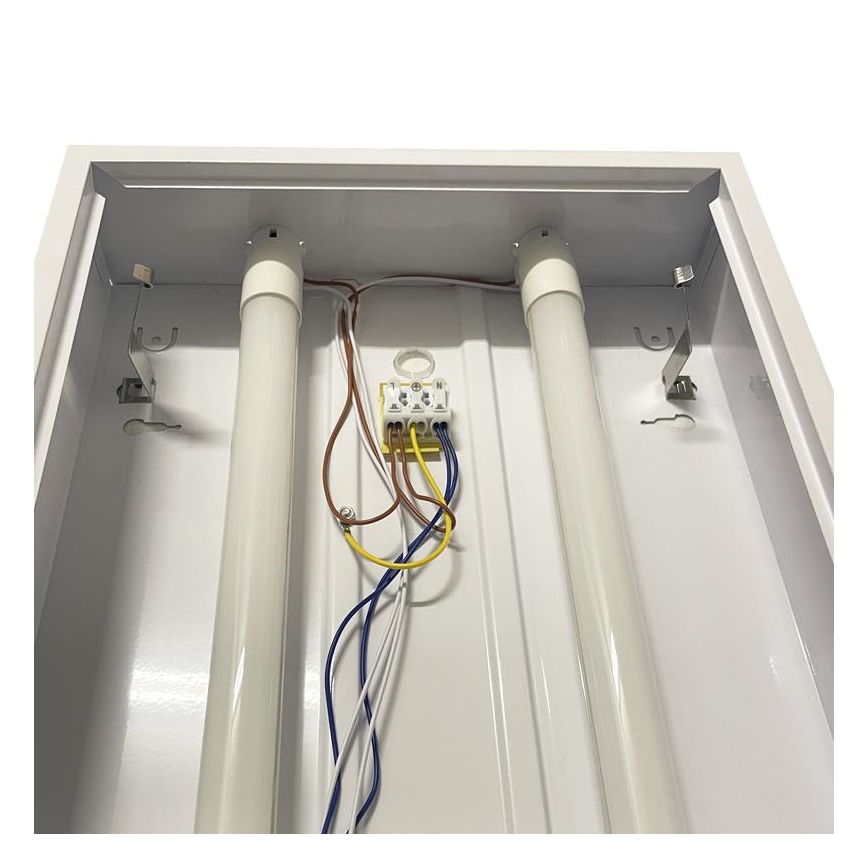 Fluorescentna lampa T8 2xG13/18W/230V 120 cm