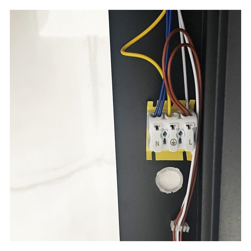 Fluorescentna svetiljka T8 2xG13/18W/230V 120 cm crna