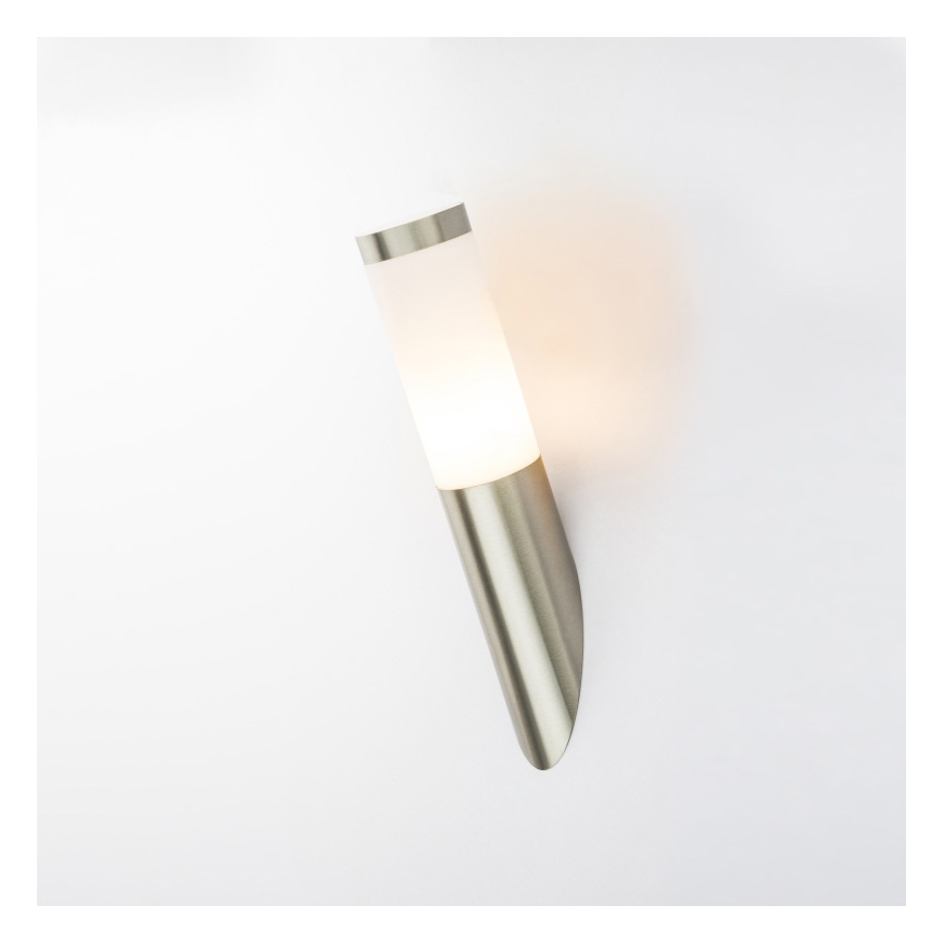 Globo - Spoljašnja zidna lampa 1xE27/23W/230V IP44