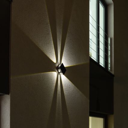 LED Solarna zidna lampa sa senzorom LED/2W/5V IP54 1300 mAh