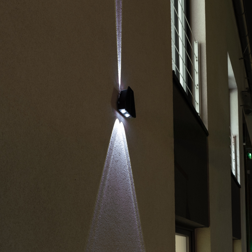 LED Solarna zidna lampa sa senzorom LED/2W/5V IP54 1300 mAh