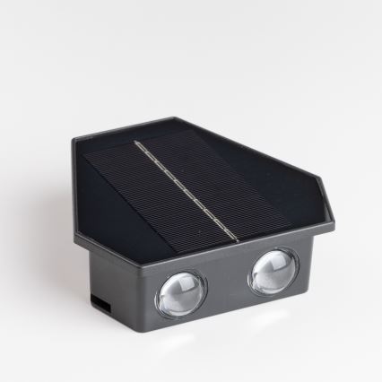 LED Solarna zidna lampa sa senzorom LED/2W/5V IP54 1300 mAh