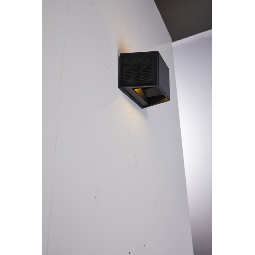 LED Solarna zidna lampa sa senzorom LED/2W/5V IP54 1300 mAh
