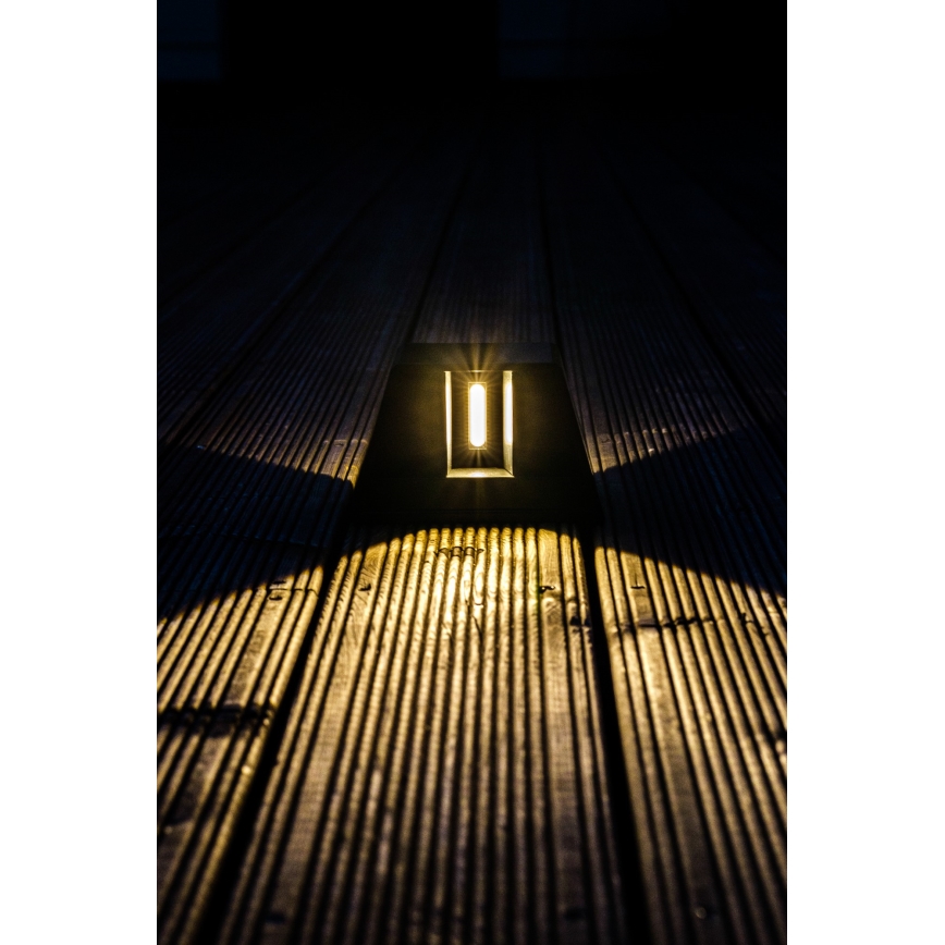 LED Solarna zidna lampa sa senzorom LED/2W/5V IP54 1300 mAh