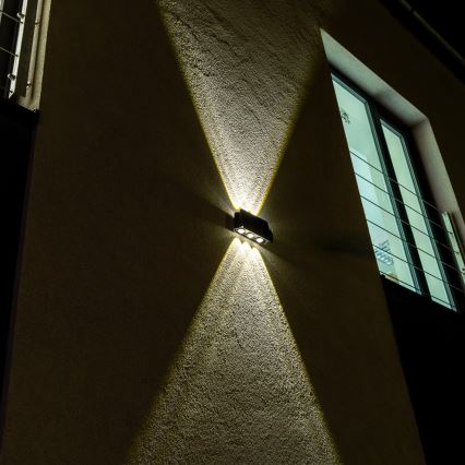 Solarno LED zidno svetlo sa senzorom, 2W/5V, IP54, 1300 mAh