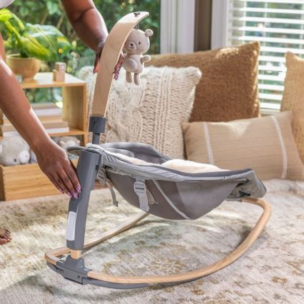 Ingenuity - Dečija vibrirajuća ležaljka sa melodijom EVERY SEASON WESLEY 3xC siva