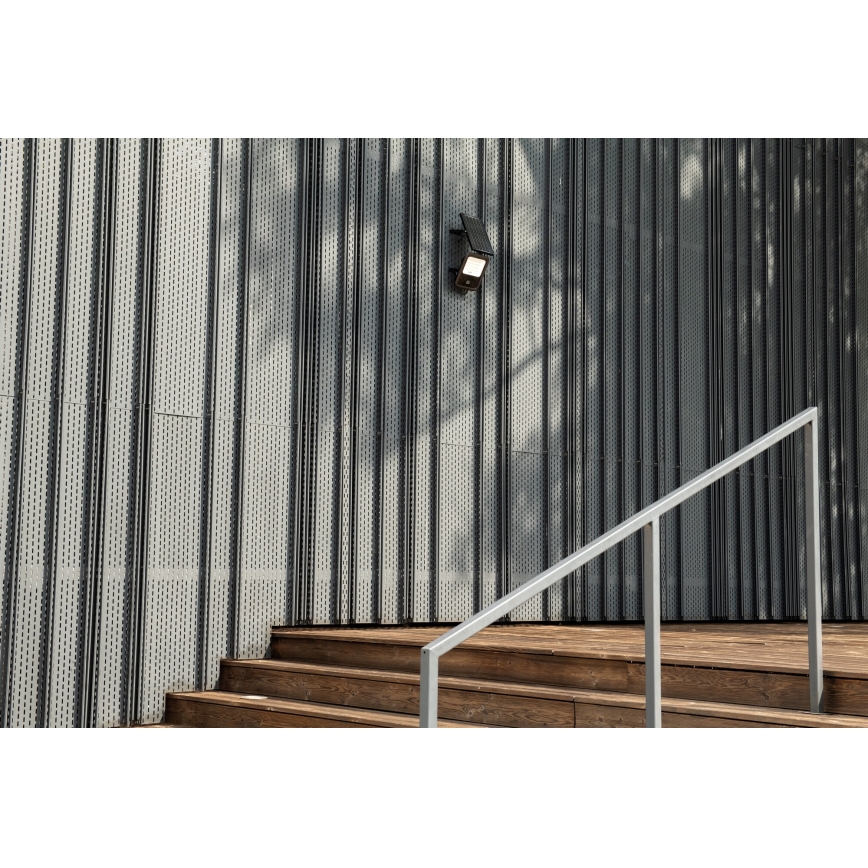 LED Prigušivi reflektor sa solarnim panelom i senzorom za dan/noć LED/10W/10000 mAh 3,2V IP65 + Daljinski upravljač
