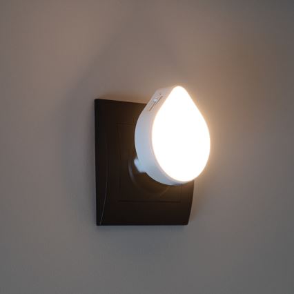 Kanlux 37396 - LED Prigušiva orijentacijska lampa sa senzorom za dan/noć za utičnicu ULOV LED/0,5W/230V bela