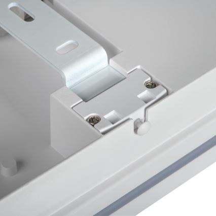 LED Spoljašnja plafonjera sa senzorom pokreta BENO LED/24/30W/230V 3000/3500/4000K IP65 bela uglast