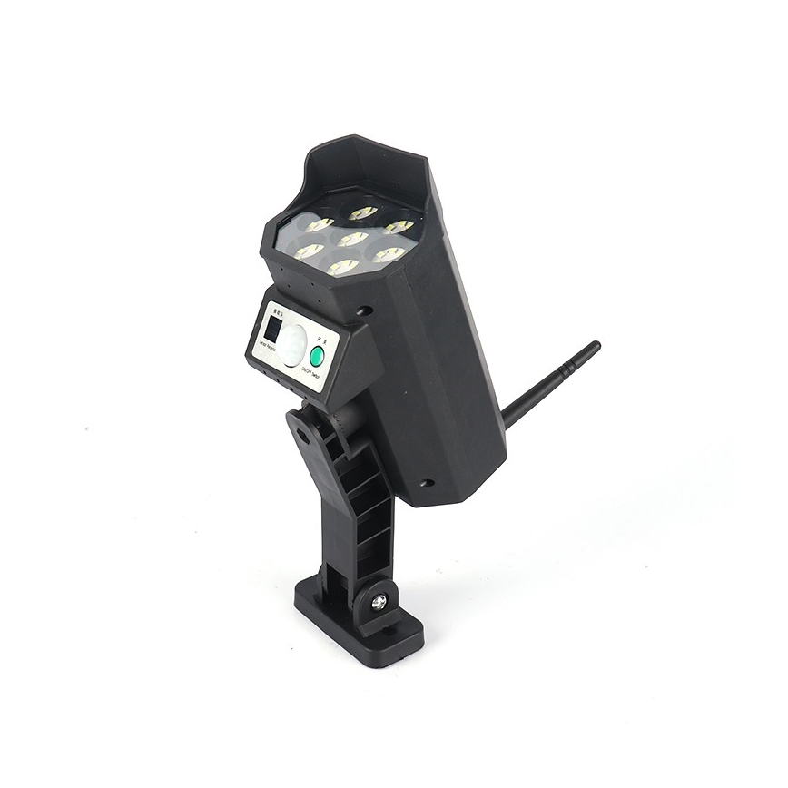 LED maketa sigurnosne kamere sa senzorom i solarnim panelom LED/5W/5,5V 800 mAh IP65 + daljinski upravljač