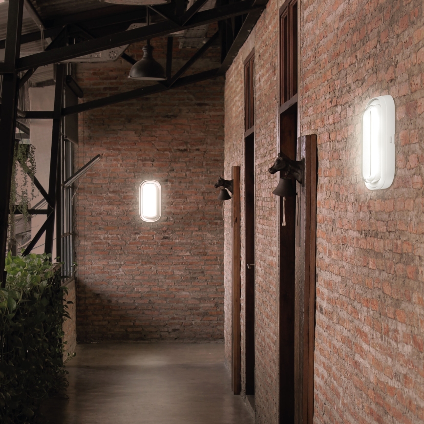 LED Zidna lampa za kupatilo PASTILO LED/10W/230V 2700/4000/6000K IK10 IP54 bela ovalno