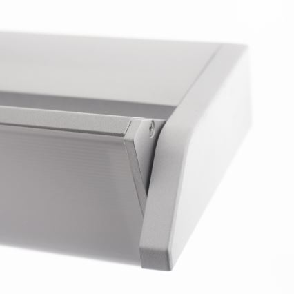 LED Lampa ispod ormarića LED/15W/230V srebrno