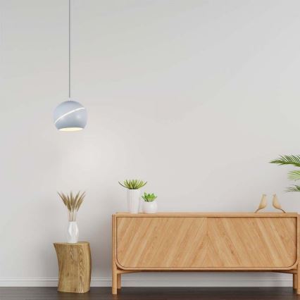 LED luster na sajli na dodir LED/8,5W/230V 3000K bela