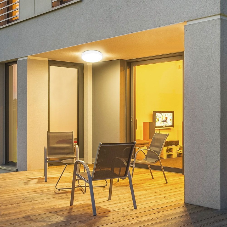 LED Plafonjera za kupatilo LED/18W/230V 3000K IP44 bela