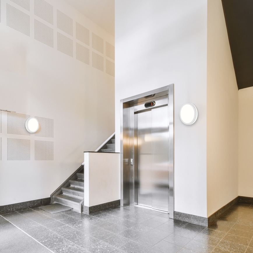LED Plafonjera za kupatilo sa senzorom LED/12W/230V 3000/4000/6500K IP65 pr. 20 cm bela + Daljinski upravljač