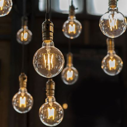 LED Prigušiva sijalica FILAMENT G125 E27/8W/230V 2200K