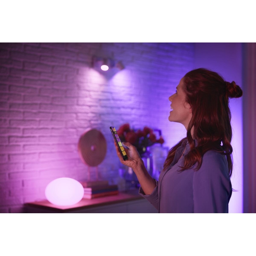LED zatemnjiva sijalica Philips Hue White And Color Ambiance Essential E27/8W/230V 2200-6500K