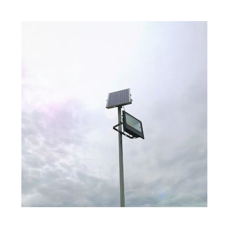 LED Prigušivi solarni reflektor LED/12W/3,2V 6000K IP65 5000 mAh + Daljinski upravljač