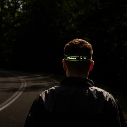 Punjiva LED čelna lampa, prigušiva, sa senzorom i crvenim svetlom LED/6W/5V/3xAAA IP66 500 lm 1200 mAh