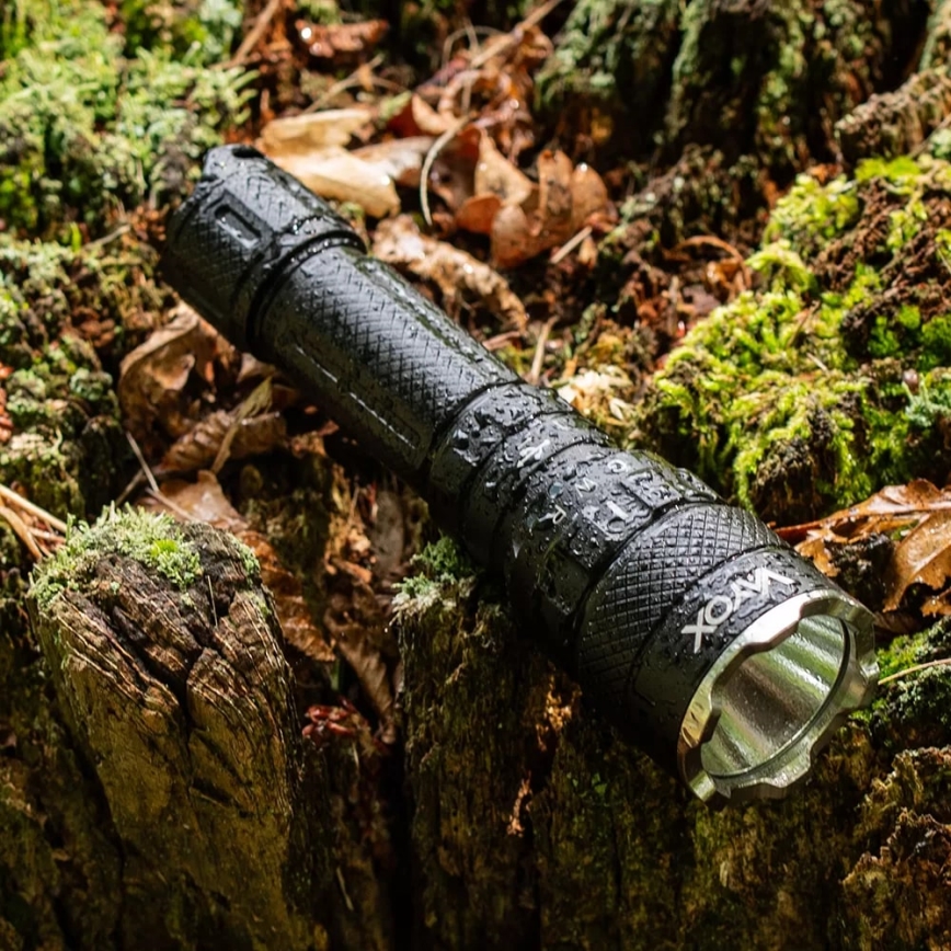 LED RGBW Prigušiva punjiva baterijska lampa LED/15W/5V IP66 1500 Im 2000 mAh