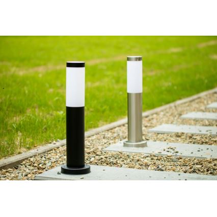 LED RGBW prigušiva vanjska lampa LIVIA 1xE27/6,5W/230V 2700-6500K Wi-Fi 45 cm IP44 srebrna