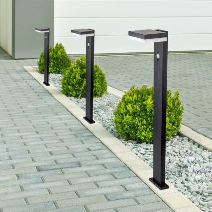 LED Solarna lampa sa senzorom LED/2W/3,7V IP54 3000K uglast crno