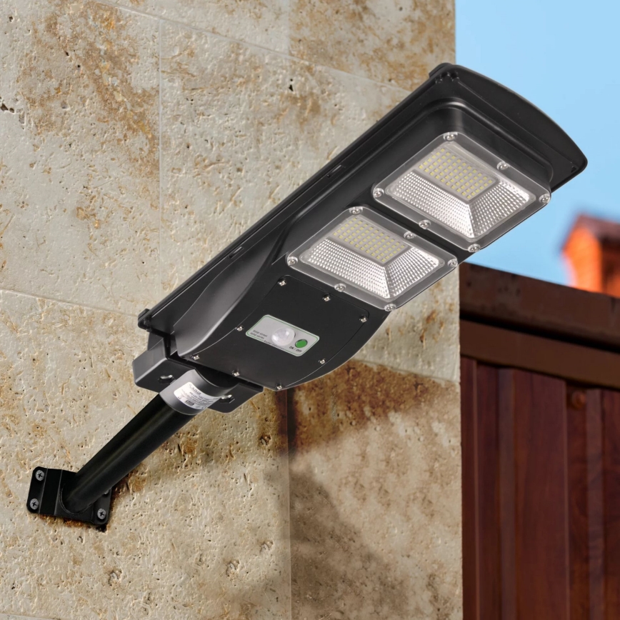 LED Solarna ulična svetiljka sa senzorom STREET 2xLED/6W/3,2V IP65 + Daljinski upravljač