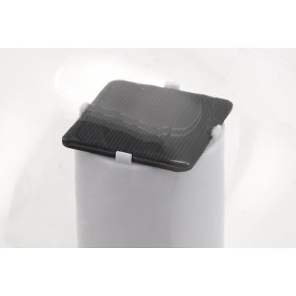 LED solarna vodootporna lampa LED/900mAh IP68 bela
