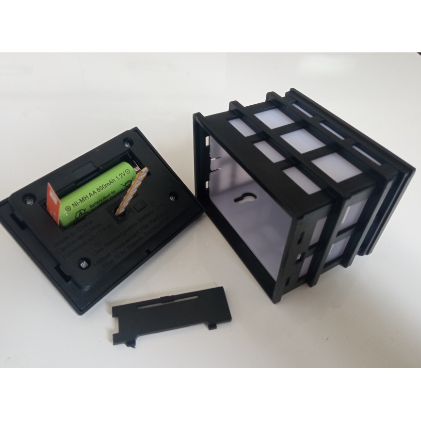 LED solarna zidna svetiljka sa senzorom sumraka LED/1,2V 600 mAh IP44