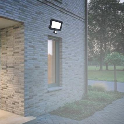 LED Spoljašnji reflektor sa senzorom LED/50W/230V 4000K IP44 crno