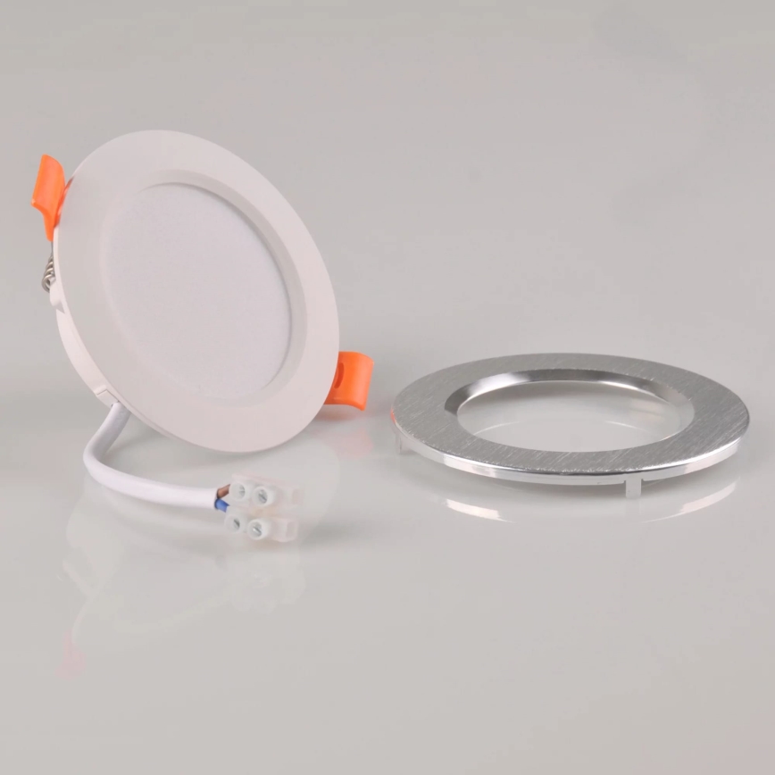 LED Ugradbena lampa ZOE LED/4,8W/230V srebrno
